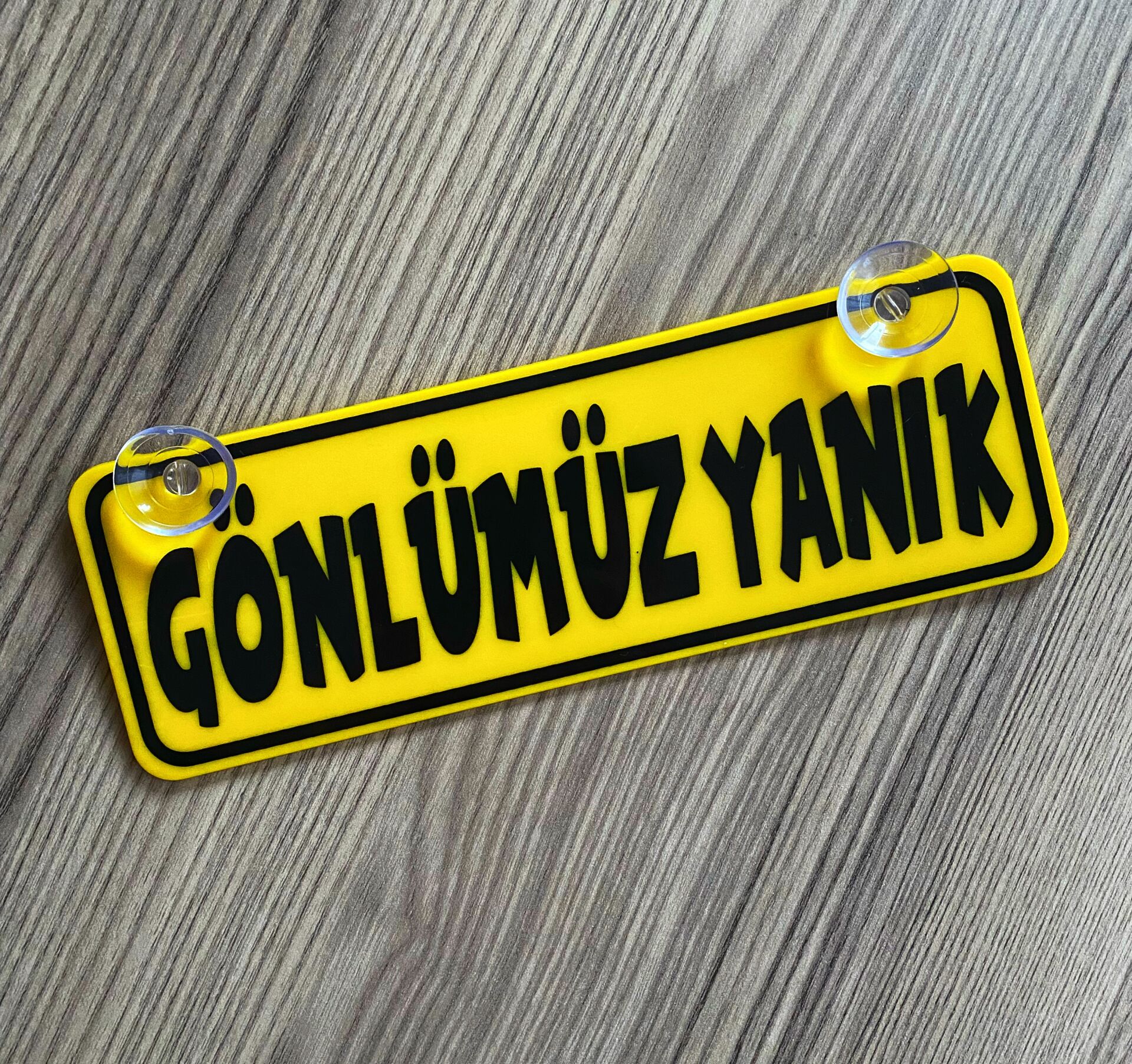 Gönlümüz Yanık Dekor Plaka Vantuzlu